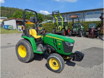 Tracteur agricole JOHN DEERE 3038E