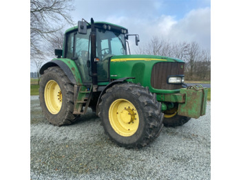 Tracteur agricole JOHN DEERE 6820