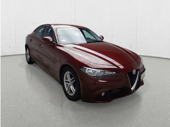  ALFA ROMEO GIULIA SEDAN - Voiture