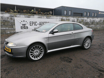 Alfa Romeo GT 1.9 JTDm Distinctive - Voiture