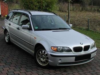 BMW 320d Touring Euro 4 Klimaaut./PDC/Standhzg./AHK - Voiture