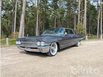  CADILLAC Sedan Deville four Windows - Voiture