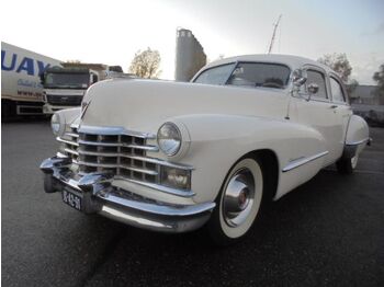 Cadillac Fleetwood sedan - Voiture