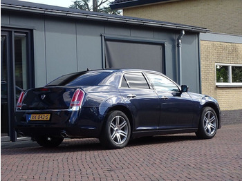 Lancia Thema 3.6 V6 Platinum B4 GEPANSERD - Voiture