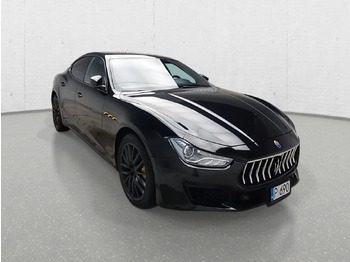  MASERATI GHIBLI SEDAN - Voiture