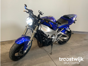 Motocyclette Yamaha R1: photos 1