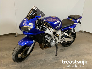 Motocyclette Yamaha YZF-R6: photos 1