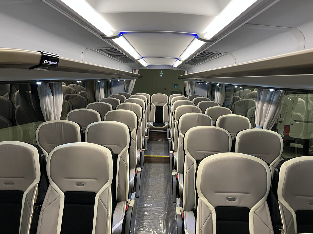 Crédit-bail de  Neoplan Cityliner P15 Euro 6E V.I.P / Exclusive Class (Gräddfärgad skinnklädsel) Neoplan Cityliner P15 Euro 6E V.I.P / Exclusive Class (Gräddfärgad skinnklädsel): photos 26