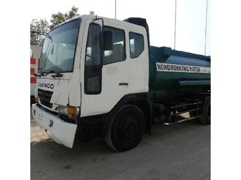  2005 TATA Daewoo 4x2 2500 Gallon Water Tanker - Camion citerne