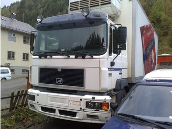 MAN 26-403 - Camion frigorifique