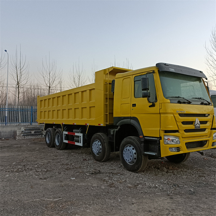 Camion benne HOWO HOWO 8x4 371hp-Yellow: photos 12