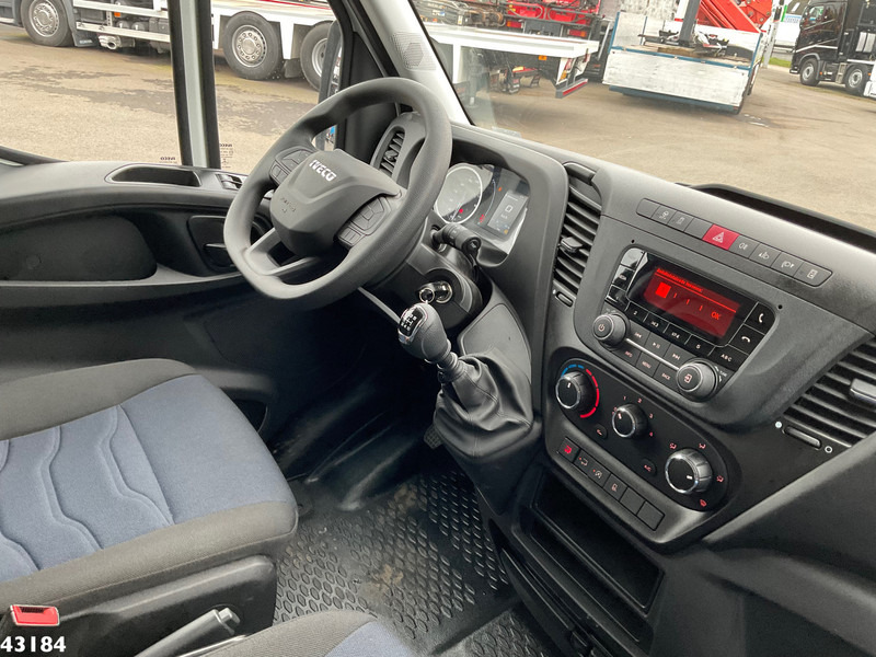 Camion fourgon Iveco Daily 35C16 2.3 Demo met laadklep Just 2.254 km!: photos 14
