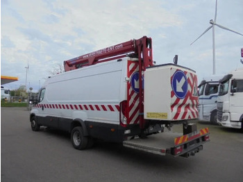 Camion fourgon Iveco Daily 70C17: photos 5