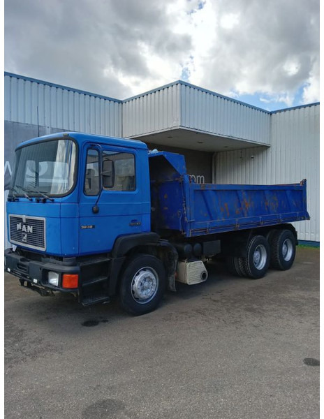 Camion benne MAN F2000 , 32-322 , 6x4 , ZF Manual , 3 Way Tipper , Spring Suspension: photos 5
