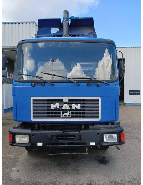 Camion benne MAN F2000 , 32-322 , 6x4 , ZF Manual , 3 Way Tipper , Spring Suspension: photos 9