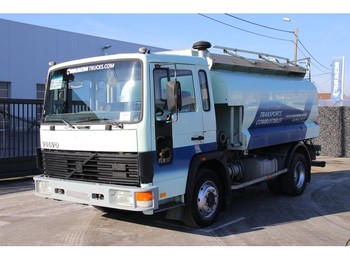 Camion citerne pour transport de carburant Volvo FL610 STEEL TANK 8000 L: photos 1