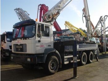 MAN Putzmeister M- 28 - Camion pompe