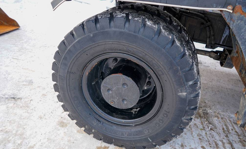 Pelle sur pneus Hitachi ZX140W-5 VARUSTELTU KONE: photos 12