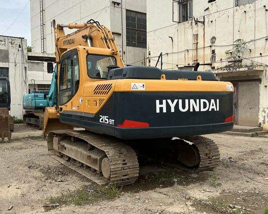 Pelle sur chenille Hot selling !!! used excavator HYUNDAI R215-9T, R210W-9T R215-9 R220lc-9 all in good condition low price in stock on sale: photos 7