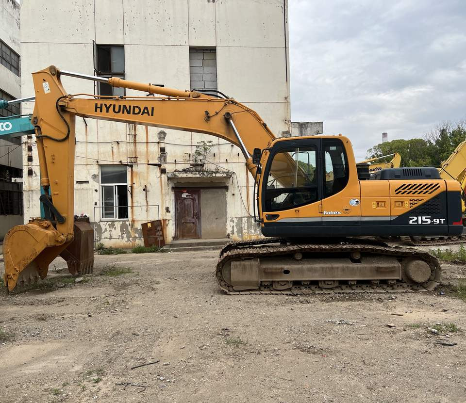 Pelle sur chenille Hot selling !!! used excavator HYUNDAI R215-9T, R210W-9T R215-9 R220lc-9 all in good condition low price in stock on sale: photos 5
