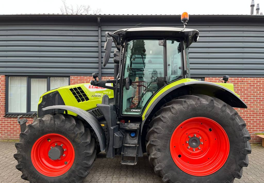 Tracteur agricole CLAAS Arion 550 Cmatic: photos 2