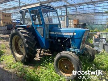 Tracteur agricole Ford 4000: photos 1