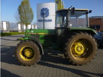 Tracteur agricole John Deere 2040S: photos 1