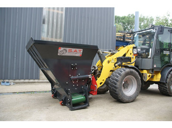 SAT-Einstreugerät für Hoflader  - Matériel d'élevage