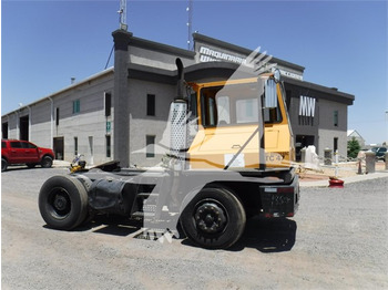 Tracteur portuaire KALMAR