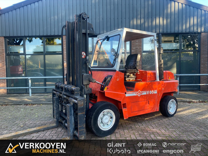 Chariot élévateur diesel O & K V60 - Forkpositioner + Sideshift Forklift: photos 7