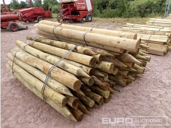 Matériel forestier Bundle of Timber Posts (3 of): photos 1