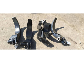 Knives for 414 head  - Tête d'abattage
