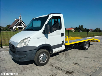 Remorqueuse IVECO Daily
