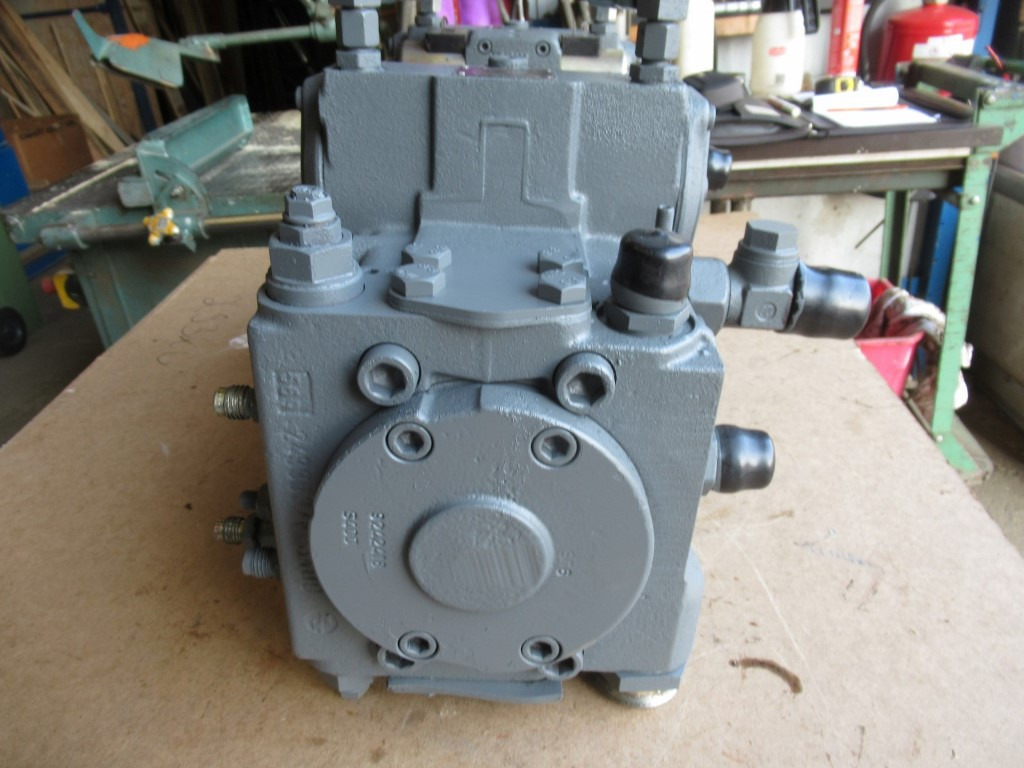 Pompe hydraulique pour Engins de chantier Bomag A4VG90DGD1/32L-NUF02F001D-S -: photos 2