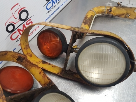 Lumière/ Éclairage pour Tractopelle Ford 550, 555, 655 Working Lighs Assembly 83930993, E1nn13n083bc12z: photos 6