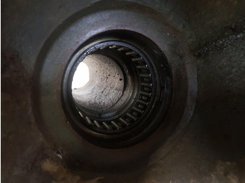 Fusée d'essieu pour Grue Grove Kessler Grove steering knuckle 16 holes: photos 5