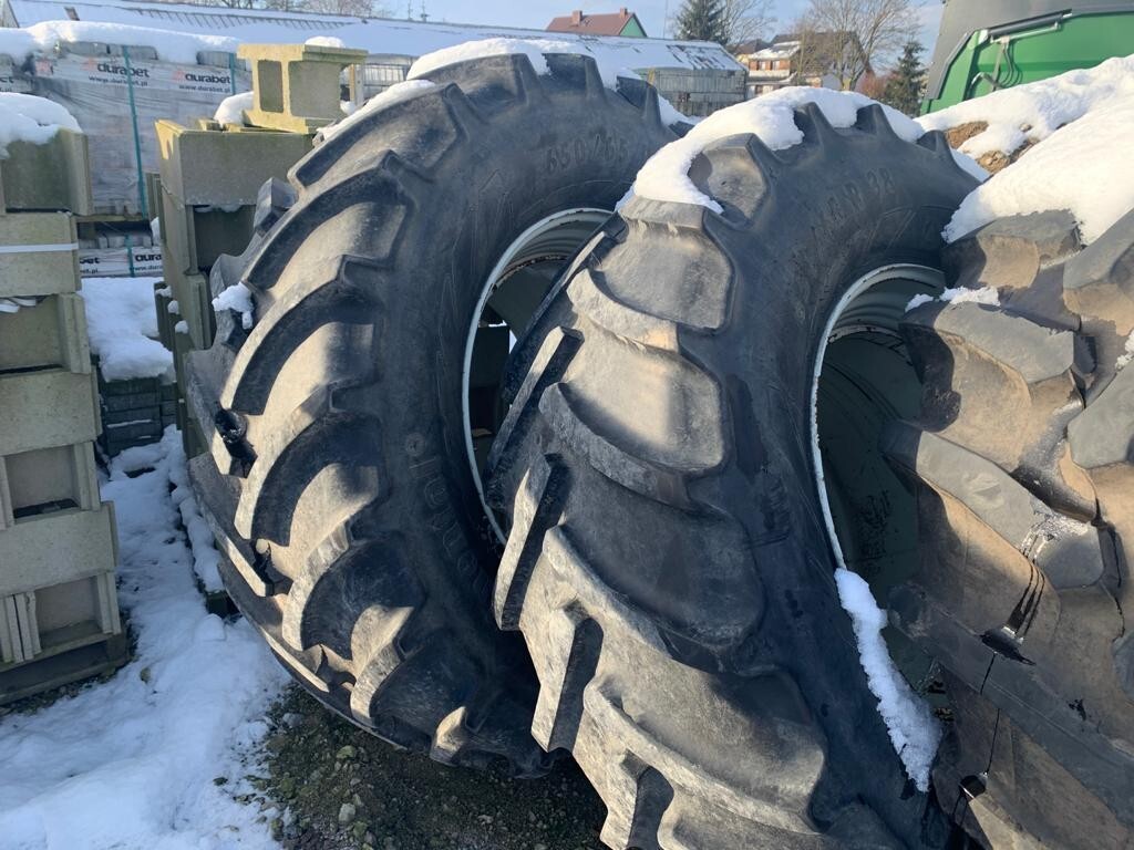 Koła Bliźniaki 650/65 r38 - Roue complète pour Machine agricole: photos 3
