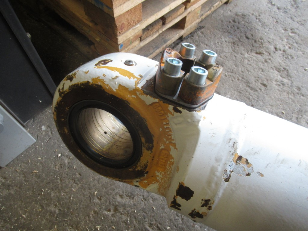 Vérin hydraulique pour Engins de chantier Liebherr R954C HD -: photos 4