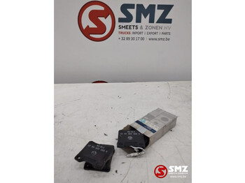 Mercedes-Benz Achterste remblokkenset mercedes w638 a0024204820 - plaquettes de frein
