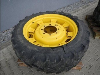 Kleber 270/95 R32 und 270/95 R48 zu John Deere 6120SE - Pneu