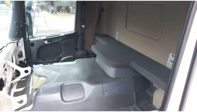 Cabine et intérieur pour Camion Scania P: photos 13