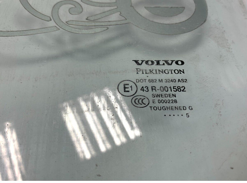Fenêtre et pièces Volvo FH12 2-seeria (01.02-): photos 2