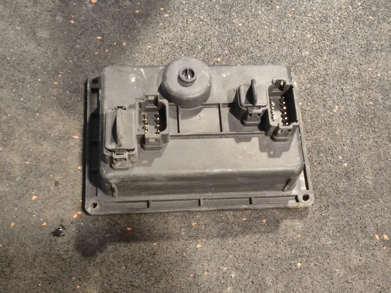 Moteur pour Camion Volvo PENTA TAD872VE / TAD873VE INDUSTRIAL ENGINES / 21898783 MONITORING MODULE: photos 8