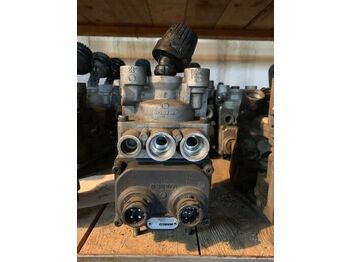 Cylindre de frein pour Camion WABCO Zawór główny hamulca 4800015000   DAF 95xf/cf: photos 1