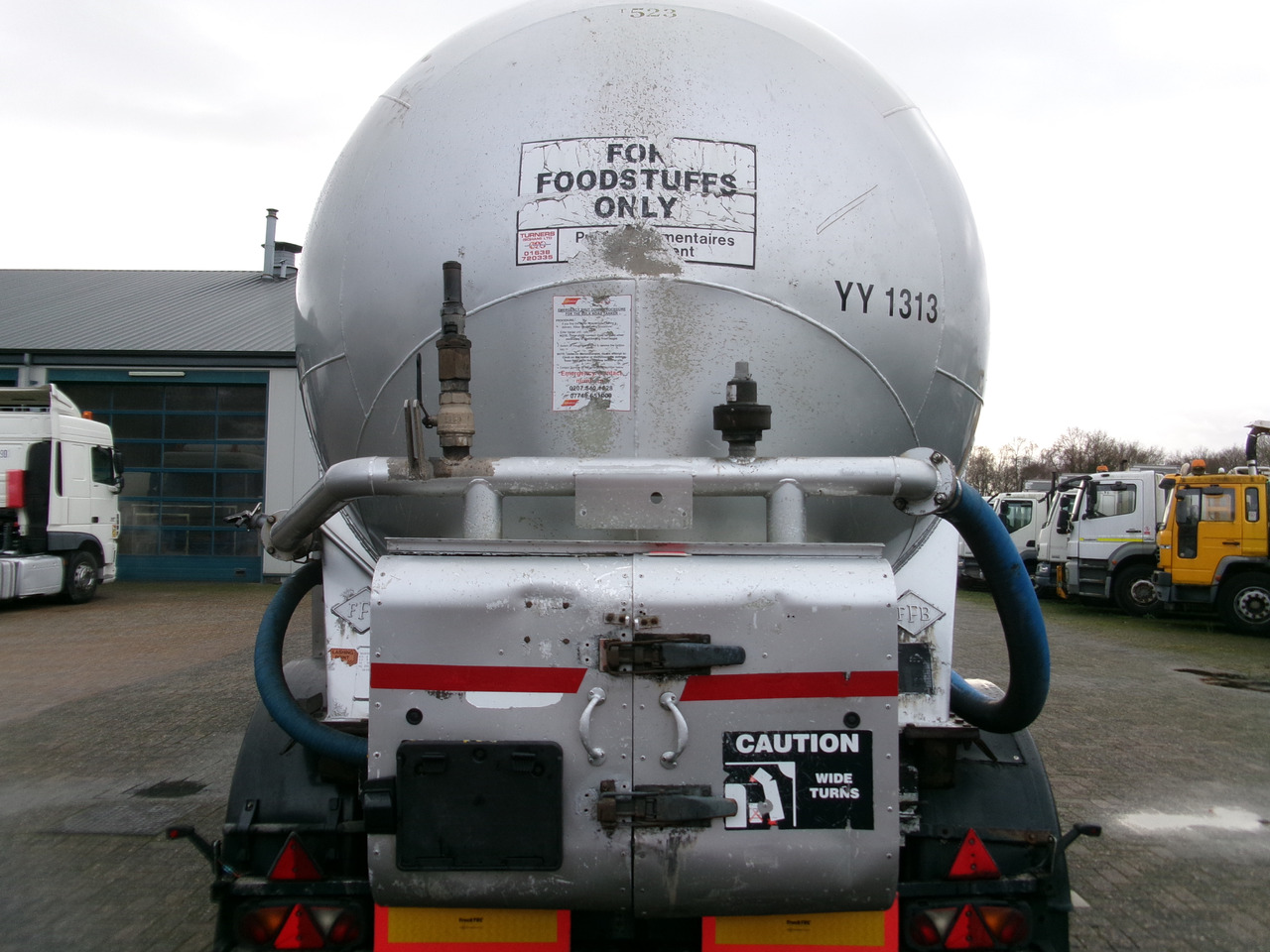Semi-remorque citerne pour transport de farine Feldbinder Powder tank alu 38 m3 (tipping): photos 9