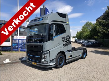 Tracteur routier Volvo FH 500 Turbo Compound Globetrotter XL 4x2T PERFORMANCE EDITION 2: photos 1