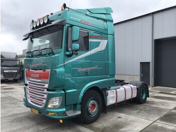 Tracteur routier DAF XF 440