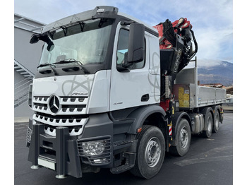 Camion grue MERCEDES-BENZ