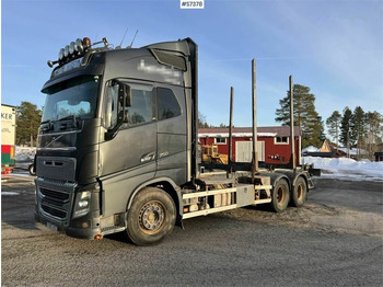 Camion grumier VOLVO FH16