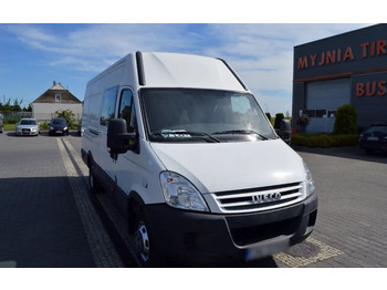 Fourgonnette IVECO Daily 35C15